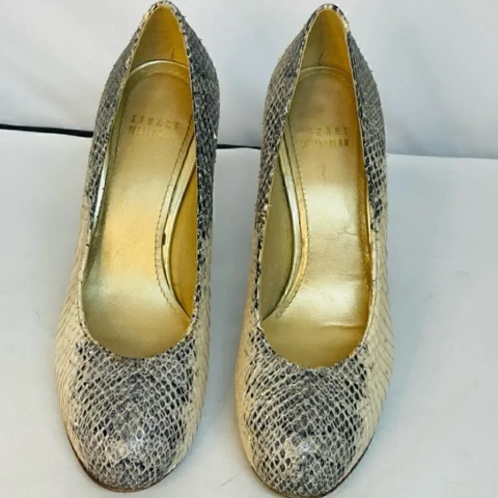 Stuart Weitzman Snakeskin Leather Platform Pumps 6M Very Good condition 4.5